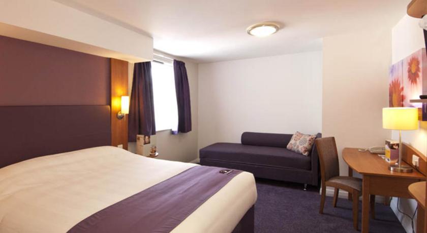 Premier Inn Belfast City Centre - Cathedral Quarter Εξωτερικό φωτογραφία