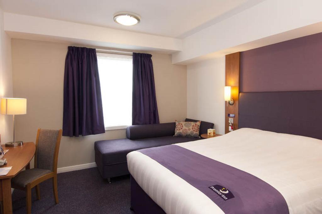 Premier Inn Belfast City Centre - Cathedral Quarter Δωμάτιο φωτογραφία