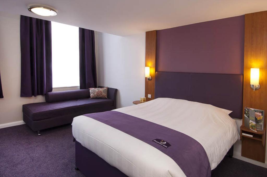 Premier Inn Belfast City Centre - Cathedral Quarter Εξωτερικό φωτογραφία